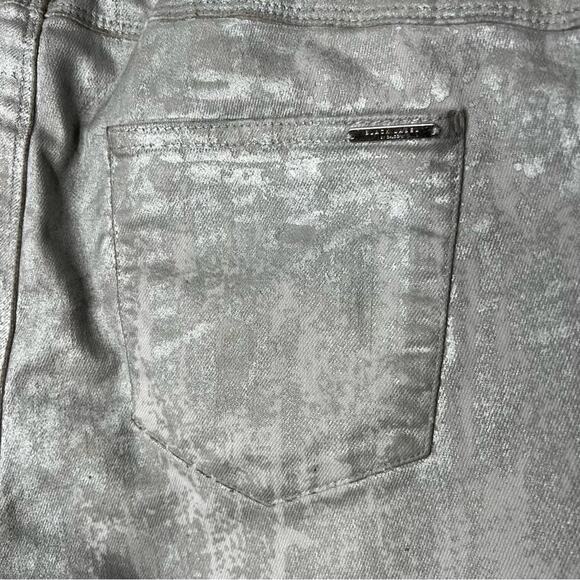 Black Label by Chico's Coated Canvas Denim Slim Straight Jeans Womens size 8 (1) - Picture 3 of 5